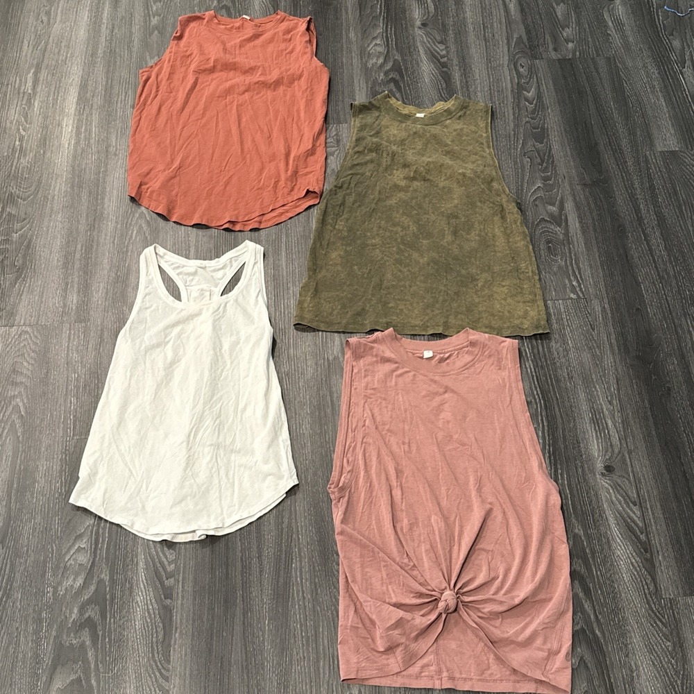Lot of 4 Lululemon Size 2 Athleisure Sleeveless T Shirts Stretch Read Des